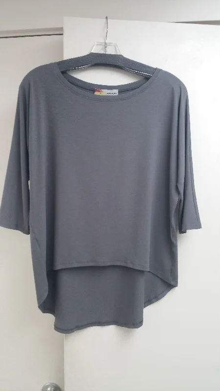 Harari Asymmetric 3/4 Sleeves Blouse