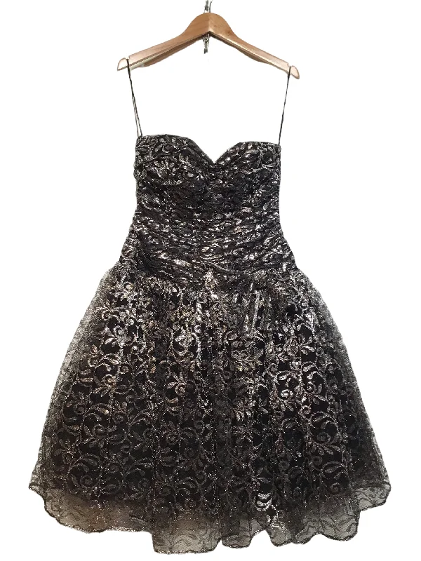 Bernshaw Rouched Dress (Size M)